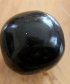 Alternative view of Siyah Obsidyen Taşı Küreye Yakın Görünümlü