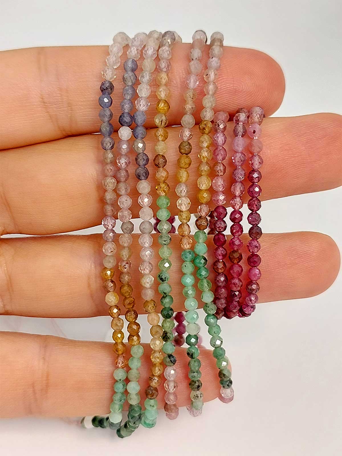 Yakut. Zümrüt & Safir Açık Renkler Dizi 2.5mm (45446)